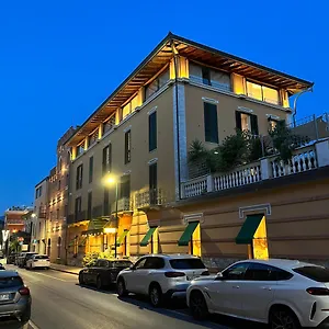Regina 3*, Forte dei Marmi Italia